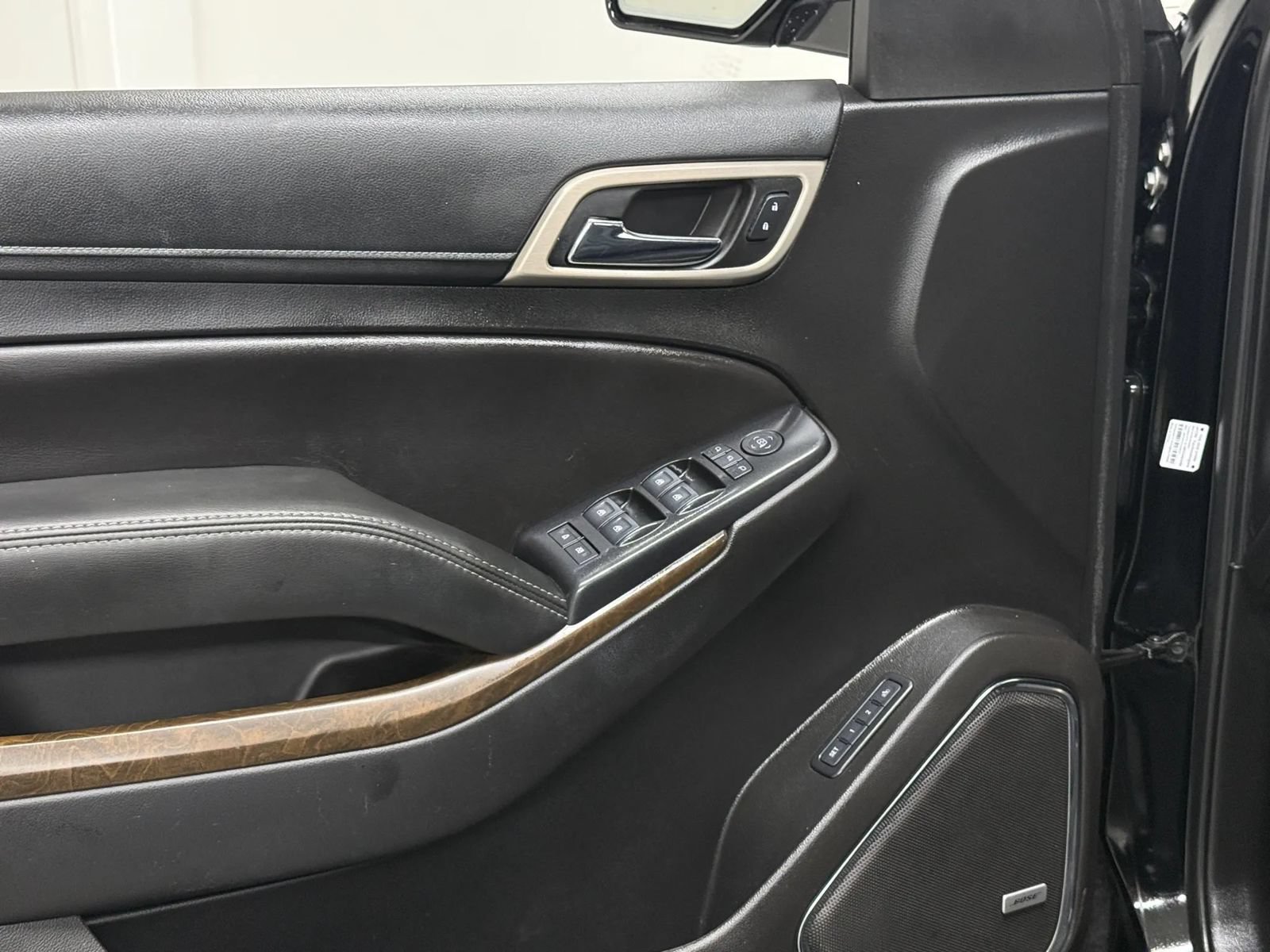 Used 2018 GMC Yukon Denali w/ Open Road Package RWD image 36