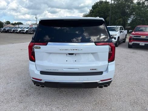 New 2026 GMC Yukon XL Denali w/ Denali Reserve Package AWD/4WD image 5