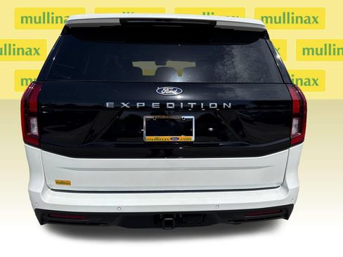 New 2027 Ford Expedition Active RWD image 14
