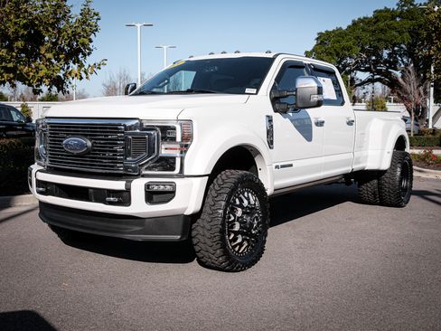 Used 2021 Ford F450 Platinum w/ FX4 Off-Road Package image 5