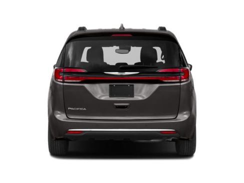 Used 2021 Chrysler Pacifica Limited w/ Premium & Safety Sphere Group AWD/4WD image 5