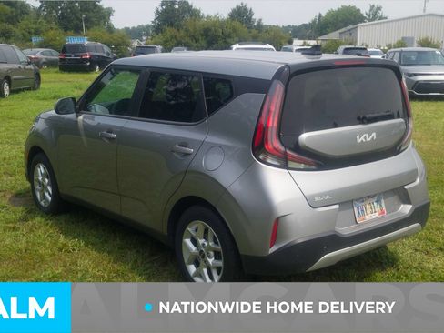 Used 2024 Kia Soul LX w/ Option Group 015 FWD image 4