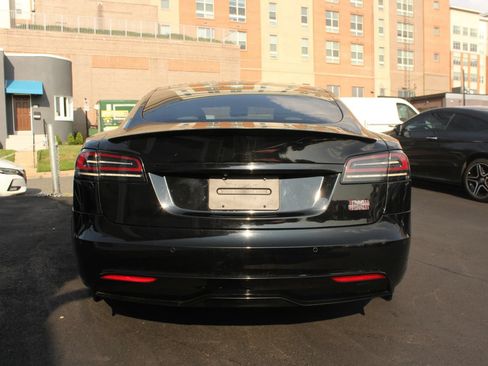 Used 2022 Tesla Model S Plaid AWD/4WD image 8