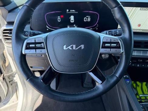 Used 2024 Kia Telluride AWD image 19