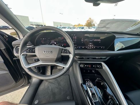 New 2025 Audi Q5 Premium Plus image 14