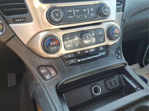 Used 2017 GMC Yukon Denali w/ Open Road Package image 21