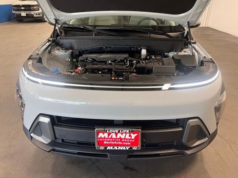 Used 2024 Hyundai Kona SEL image 8