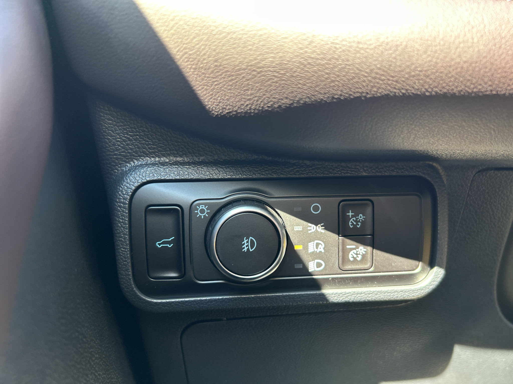 New 2027 Ford Explorer Platinum RWD image 28