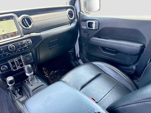 Used 2023 Jeep Wrangler Unlimited Sahara w/ Cold Weather Group AWD/4WD image 26