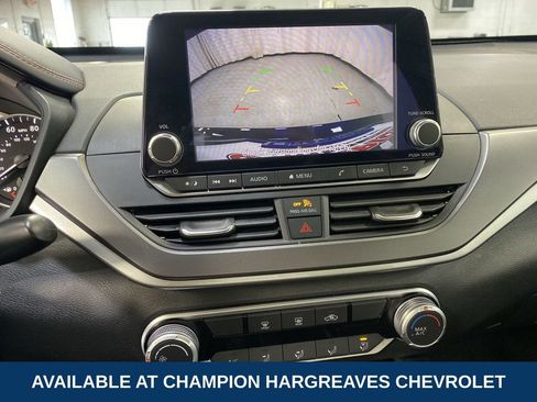 Used 2024 Nissan Altima 2.5 SR image 19