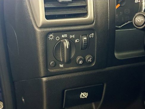 Used 2012 Chevrolet Colorado LT image 11