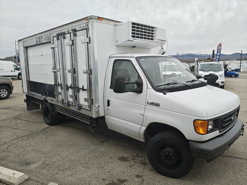 Used 2007 Ford E-450 and Econoline 450 RWD image 3
