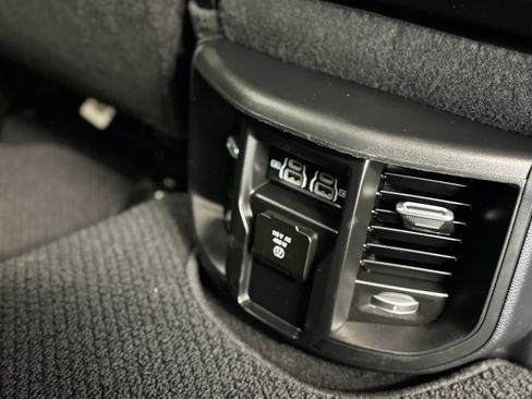 Used 2024 RAM 2500 Laramie image 39