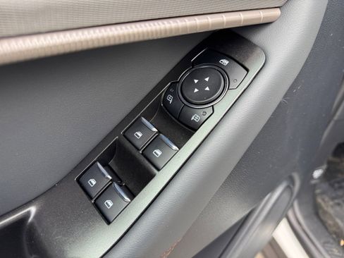 New 2026 Ford Explorer Active w/ Active Comfort Package image 20