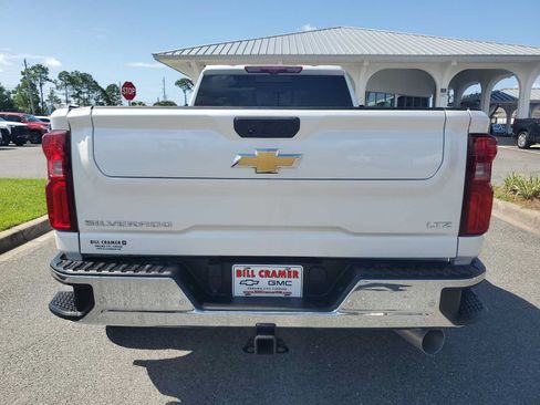 Used 2024 Chevrolet Silverado 3500 LTZ w/ LTZ Texas Edition AWD/4WD image 5