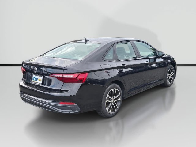 Used 2023 Volkswagen Jetta Sport FWD image 5