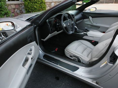 Used 2008 Chevrolet Corvette Convertible w/ Preferred Equipment Group RWD image 14