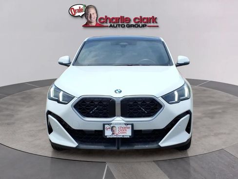 Used 2026 BMW X2 xDrive28i AWD/4WD image 8