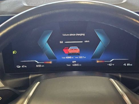 Used 2023 BMW i4 eDrive35 RWD image 11
