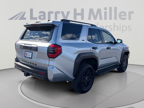 Used 2025 Toyota 4Runner TRD Sport Premium AWD/4WD image 5