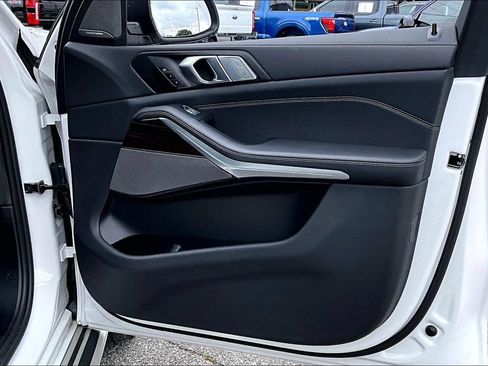 Certified 2026 BMW X7 xDrive40i AWD/4WD image 28