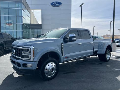 Used 2025 Ford F450 Platinum w/ Platinum Plus Package image 1