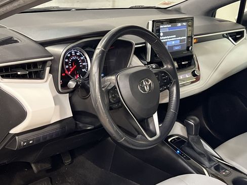 Used 2020 Toyota Corolla SE FWD image 15