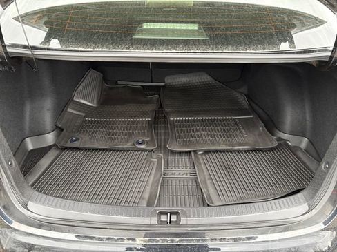 Used 2024 Toyota Corolla XLE image 3