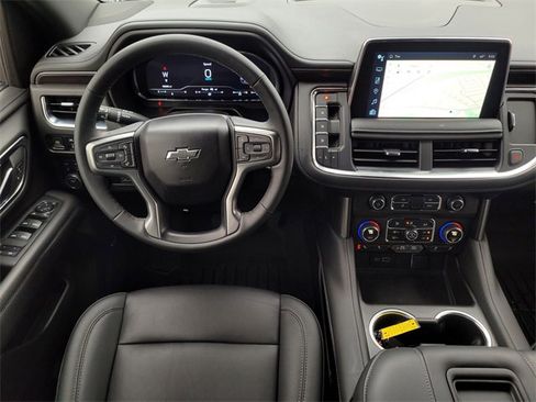 Used 2024 Chevrolet Tahoe Z71 w/ Luxury Package image 10