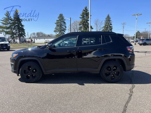Used 2021 Jeep Compass Latitude w/ Sun and Sound Group AWD/4WD image 8
