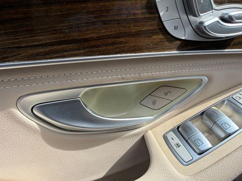 Used 2015 Mercedes-Benz C 300 4MATIC Sedan image 11