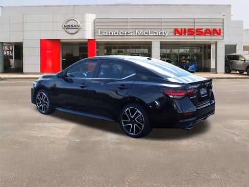 Used 2025 Nissan Sentra SR image 5