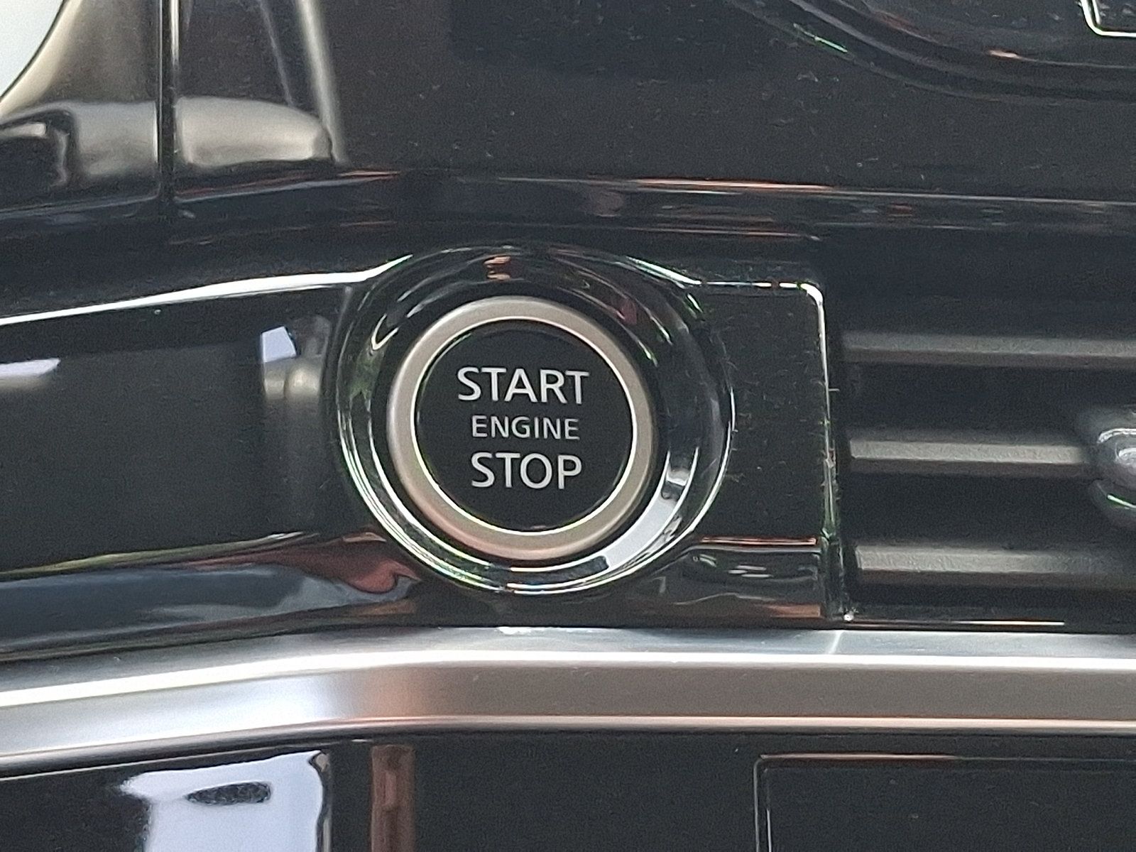 Certified 2024 Nissan Pathfinder SL AWD/4WD image 28