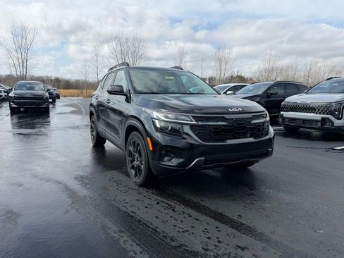 Certified 2024 Kia Seltos X-Line image 5