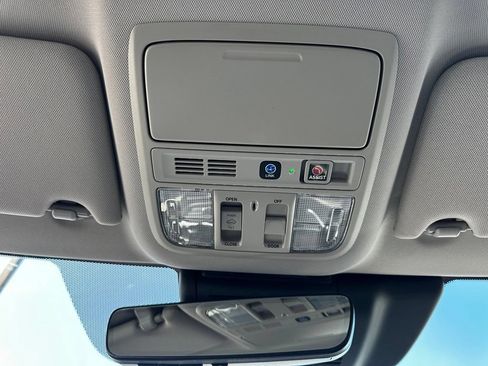 Used 2018 Honda Accord Touring image 33