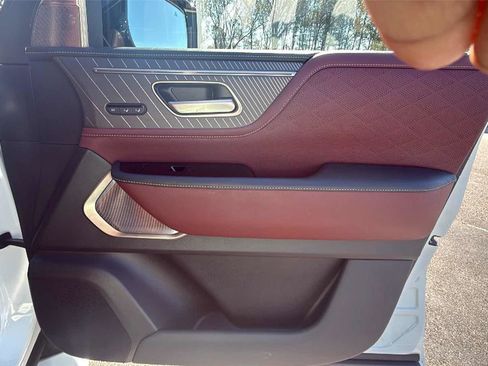 Certified 2025 INFINITI QX80 Autograph w/ Autograph Exterior Package image 24