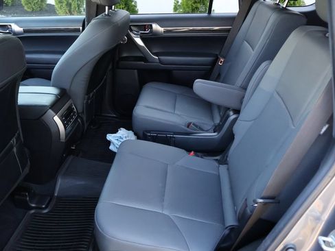 Used 2023 Lexus GX 460 Premium AWD/4WD image 18