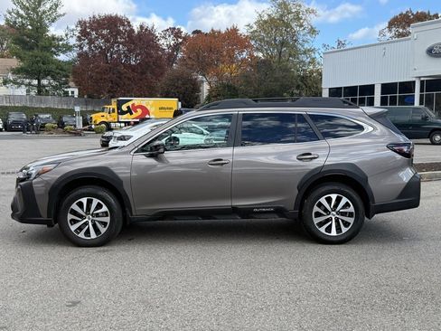 Certified 2023 Subaru Outback Premium image 9