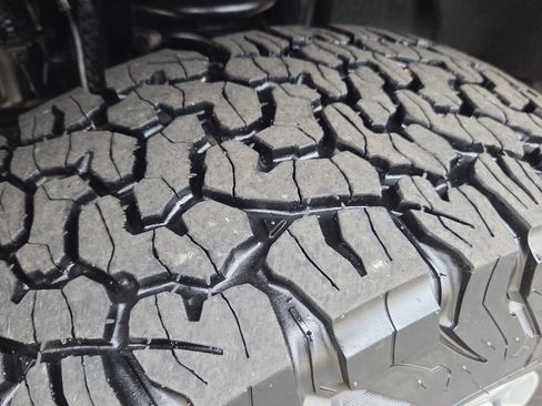 Used 2019 Ford F250 XLT w/ XLT Value Package image 15