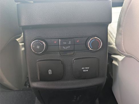 Used 2019 Ford Explorer Limited w/ Class III Trailer Tow Package FWD image 28