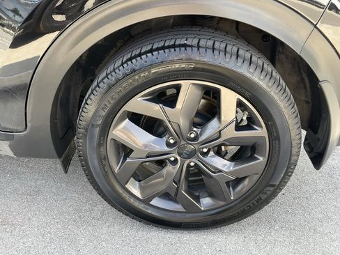 Certified 2022 Kia Sportage Nightfall Edition image 33