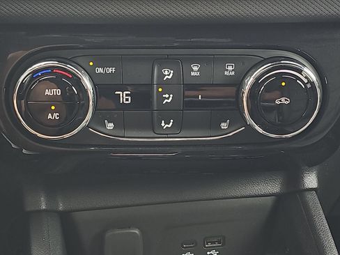 Certified 2025 Chevrolet TrailBlazer RS w/ Convenience Package AWD/4WD image 26