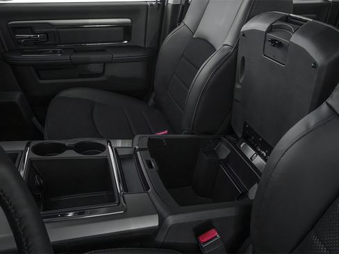 Used 2014 RAM 1500 Laramie w/ Convenience Group AWD/4WD image 12