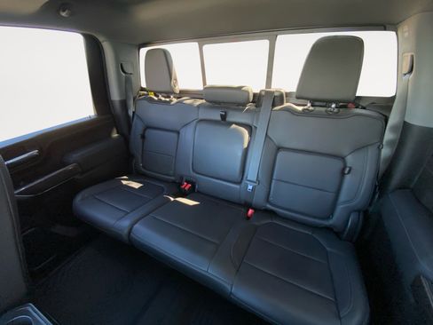 Used 2022 Chevrolet Silverado 2500 LTZ w/ LTZ Premium Package image 24