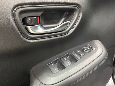 Certified 2024 Honda HR-V LX image 23