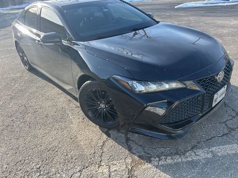 Used 2021 Toyota Avalon XSE image 11