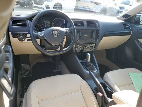 Used 2015 Volkswagen Jetta TDI SEL FWD image 10