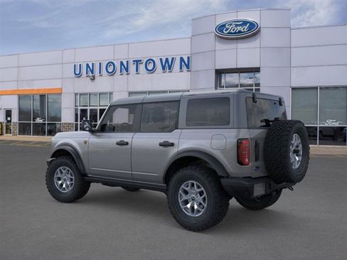 New 2025 Ford Bronco Badlands image 4