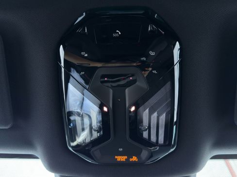 Used 2022 BMW iX xDrive50 w/ Sport Package image 37