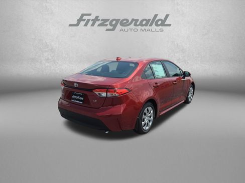 Used 2026 Toyota Corolla LE FWD image 7